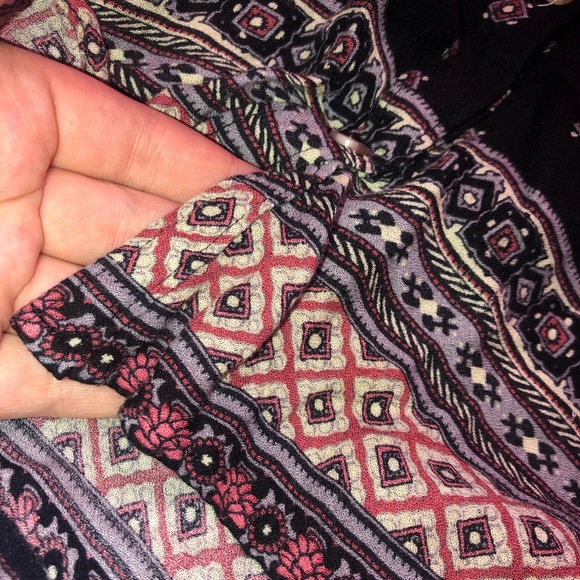 Hollister top - Picture 2 of 4